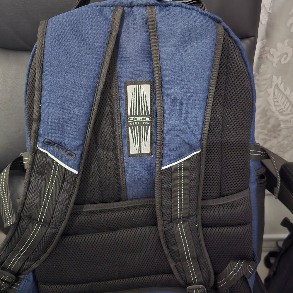 Ogio Tech Backpack - image 2